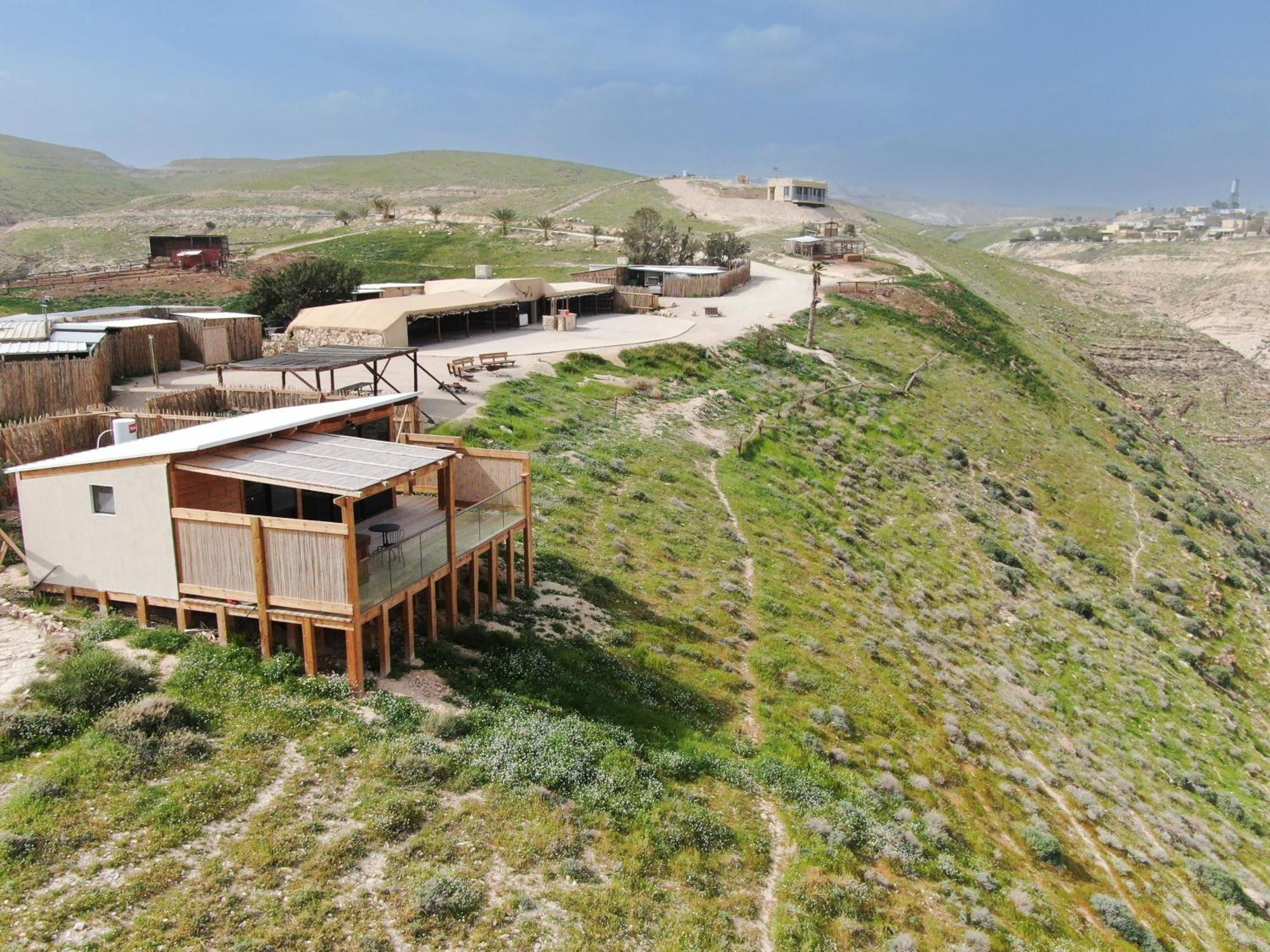 Genesis Land Desert Hospitality Kfar Adumim Quarto foto