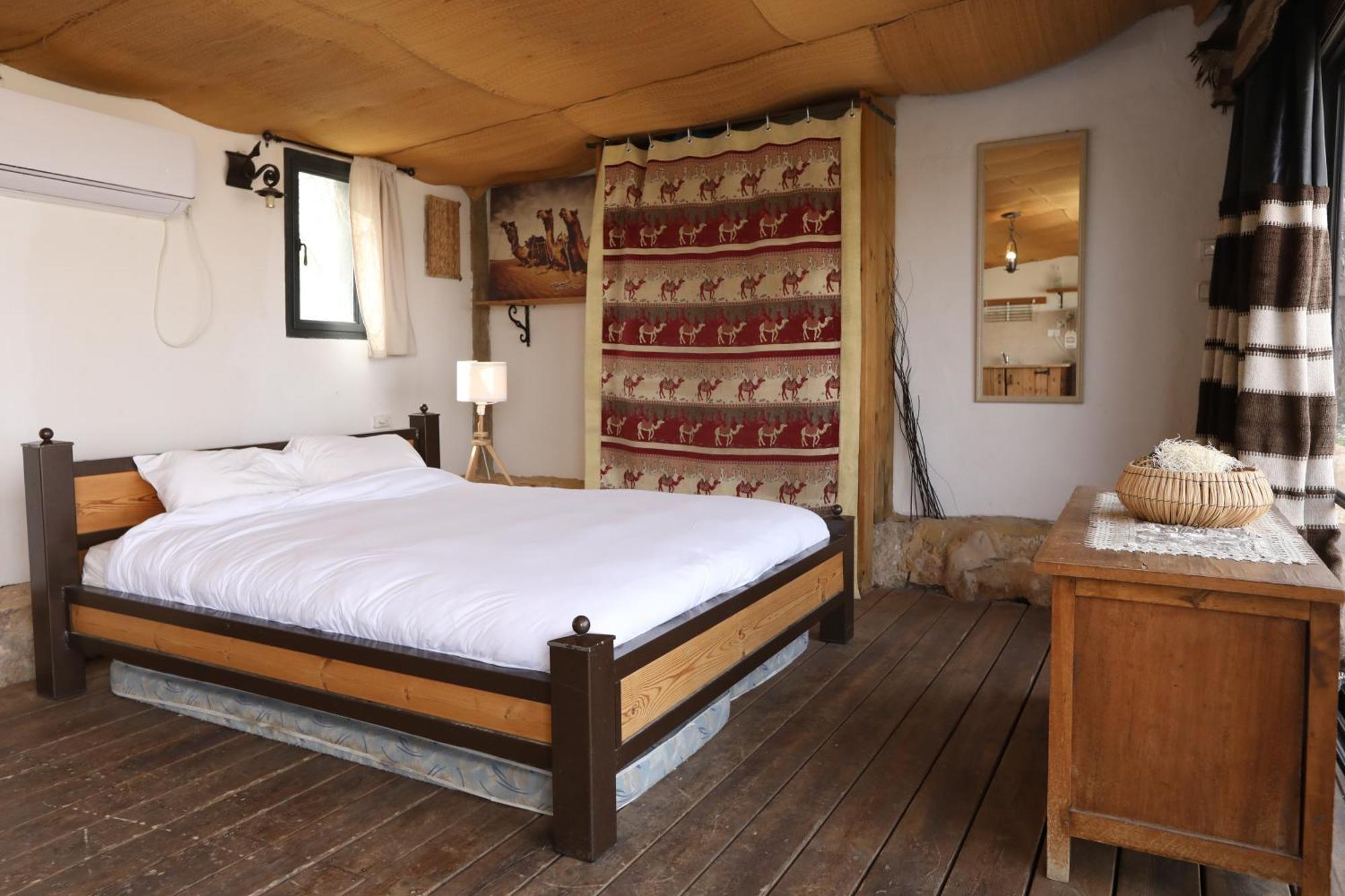 Genesis Land Desert Hospitality Kfar Adumim Quarto foto